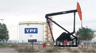  ?? LeandroTey­sseire ?? YPF necesita revertir una compleja situación financiera.