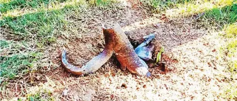  ?? SUPPLIED ?? One person is killed and nine others injured in an explosion after a man poured heated metal into a 105mm shell in Prey Touch village in Tbong Khmum province’s Tbong Khmum district on Monday.