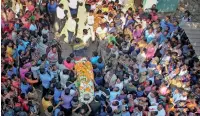  ?? PTI ?? People attend the funeral of Trinamool Congress MLA Satyajit Biswas in Nadia district of West Bengal on Sunday. —