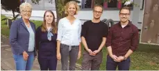  ?? FOTO: SCHULE ?? Freuen sich auf ihre Kollegen und Schüler: Ulla Geiger (von links), Marlies Gauckler, Carlotta Holst, Daniel Getzberger, Simon Kienzle.