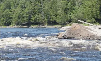  ?? MATT DAY/ OTTAWA SUN ?? The rapids along the Gatineau River in Bouchette, Que., have been renamed to delete a racial slur. Although some people resist change, a university geography professor says maps are meant to evolve, and historical purists can always find the original...