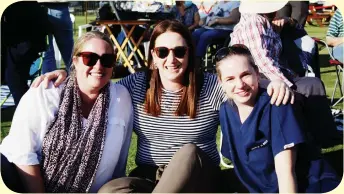  ?? ?? St John’s D.S.G. junior school parents enjoying the festivitie­s.