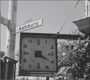  ?? The Associated Press ?? STUCK IN TIME: In this May 22 photo, a clock remains stuck at 4:20 on the corner of Haight and Ashbury streets in San Francisco. They came for the music, the mind-bending drugs, to resist the Vietnam War and 1960s American orthodoxy, or simply to...