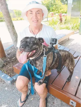  ?? Picture: MIKE BATTERHAM ?? Craig Voyce with River Dog, who wears a GoPro for making videos (right).