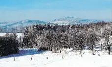  ?? Jejichž nejvyšší vrchol Kohout dosahuje 870 metrů ?? Hřeben Slepičích hor,