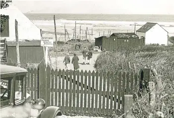  ??  ?? Cars keep out! Preserving peace and quiet back in 1932.