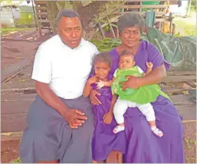  ?? Picture: SERAFINA SILAITOGA ?? Vunikodi villager Eparama Rokoika with wife and grandchild­ren in the village.