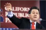  ?? REED SAXON — THE ASSOCIATED PRESS FILE ?? Economist Arthur Laffer, known as the “father of supplyside economics” and who was an economic advisor to President Ronald Reagan, speaks to an executive committee meeting of the California Republican Party at their convention.