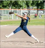  ?? PHOTO FOR THE RECORDER BY MANNY SANTOYO ?? Morgan Hunter delivers a pitch for Monache against Portervill­e on Monday.