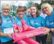  ?? FM4906853 ?? Memory walkers with their dogs and, right, Fiona Macey, Jacqui Griffiths, Lauren Allcorn and Zoe Allcorn