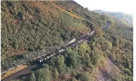  ?? WILL STRATFORD ?? The iconic Gravity Train rattles towards Tan-y-Bwlch, having detached from David Llloyd George at Ddualt on October 8.