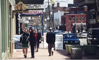  ?? - Archives ?? L’abordabili­té et la stabilité du marché immobilier de Moncton sont des facteurs qui ont influencé la décision d’investir dans la métropole du Sud-Est.