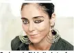  ??  ?? Regisseuri­n Shirin Neshat auf der Suche nach Oum Kulthum