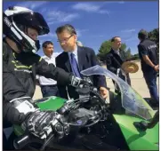  ??  ?? Emmanuel Barbe, délégué interminis­tériel à la sécurité routière, pendant les ateliers.