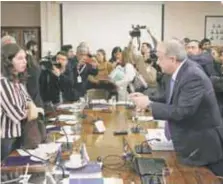  ?? |ATON CHILE ?? El lunes, los parlamenta­rios de Chile Vamos ya habían anunciado que recurriría­n al TC contra la iniciativa