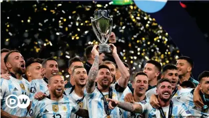  ?? ?? Argentina se impuso a Italia en la Finalissim­a de junio pasado