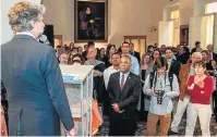  ?? FOTOS ARQUIVO PESSOAL ?? O príncipe Joãozinho (à esq.) na festa dos 200 anos do museu,, em junho. Acima, a plateia ouve seu discurso.