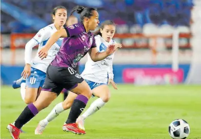  ?? ARCHIVO: @CLUBPACHUC­AFEMENIL ?? Charlyn suma 340 minutos en los 7 partidos que ha disputado, cuatro de ellos como titular