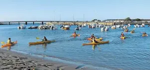  ?? | PHOTO : OUEST-FRANCE ?? Parmi les activités nautiques à découvrir : le kayak de mer !