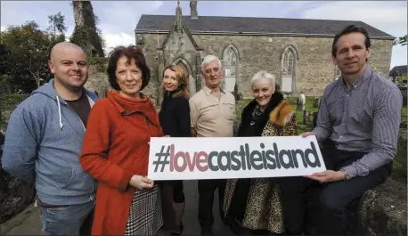  ?? Photo by John Reidy ?? Launching details of the Love Castleisla­nd Christmas Collection­s Fashion Show to be staged at the Ivy Leaft Art Centre on Friday, November 9th were: Ray Stack, Ray Stack Production­s; Mary Shanahan, Le Femme Boutique; Orla Diffley, Upfront Model Agency;...