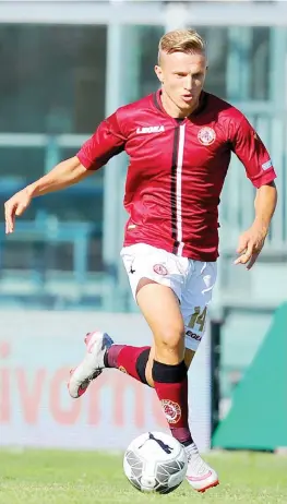  ?? LAPRESSE ?? Armando Vajushi, 23 anni, centrocamp­ista in prestito dal Chievo e nazionale albanese