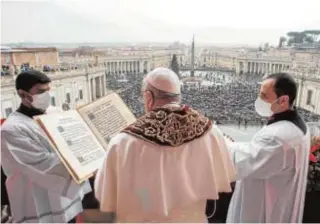  ?? // AFP ?? Francisco no se asomaba al balcón de San Pedro desde hacía dos años