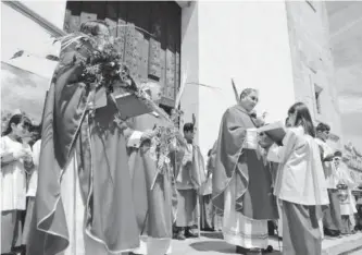  ?? /FLOR CASTAÑEDA ?? hizo la invitación a vivir de forma intensa los días santos.