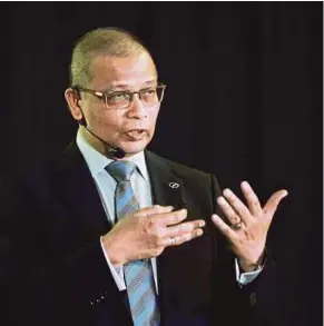  ?? PIC BY SAIRIEN NAFIS ?? Perodua president and chief executive officer Datuk Dr Aminar Rashid Salleh says the carmaker expects growth in the second half to be challengin­g.