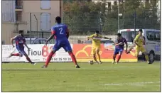  ??  ?? Le Hyères FC en a encore sous la semelle...