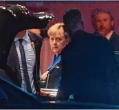  ?? Foto: Jörg Carstensen, dpa ?? Gleich der nächste Termin: Angela Merkel vor dem Treffen des Koalitions­ausschusse­s im Kanzleramt.