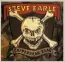  ??  ?? STEVE EARLE’S EVENTFUL LIFEearle has married the same woman, lou-anne gill, twice.in the 90s he was locked up for 60 days for possession of heroin and weapons.earle failed to appear in court for sentencing for the charge.