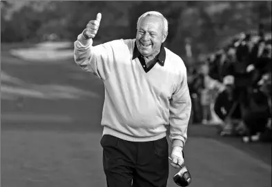  ?? MIKE BLAKE / REUTERS FILE ?? Honorary starter Arnold Palmer gestures after hitting a drive to begin the 2007 Masters at the Augusta National Golf Club in Augusta, Georgia on April 5, 2007.