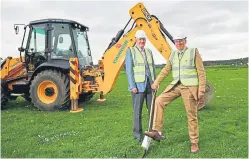  ?? Picture: Fraser Band. ?? Ian McMillan and Dr James Kynaston of the Gannochy Trust cutting the first turf of the developmen­t.