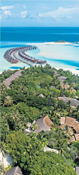  ??  ?? I can see clearly now: villas and suites at Anantara Dhigu Maldives Resort sit on pristine white sand and over azure water