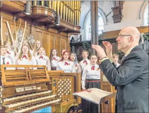  ?? SUBMITTED PHOTO ?? Confederat­ion Centre Youth Chorus, directed by Donald Fraser, will perform its concert, Sing Noël, at Trinity United Church in Charlottet­own on Dec. 17 at 3 p.m.