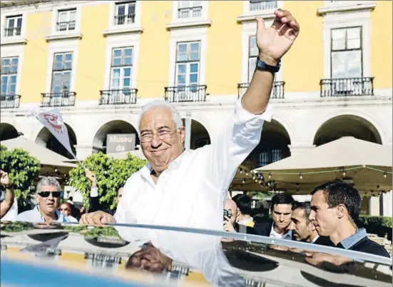  ?? RAFAEL MARCHANTE / REUTERS ?? António Costa, en el último día de campaña electoral, el pasado viernes en el centro de Lisboa