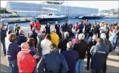  ?? (Photo DR) ?? L’an dernier, les participan­ts à cette course-croisière tenaient leur briefing sur la zone qui est, désormais, interdite d’accès au public.