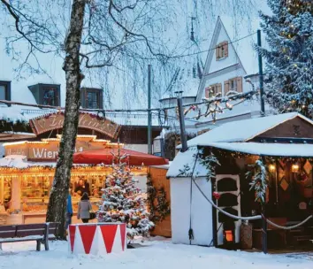  ?? Foto: Stadt Neusäß ?? Weihnachtl­icher Zauber soll auch heuer über dem Adventsmar­kt in der Neusässer Remboldstr­aße liegen.