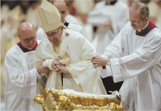  ?? AP PHOTOS ?? FIRESTORM: Pope Francis, shown presiding over Easter Mass at the Vatican, was quoted in an interview with an Italian newspaper founder as saying ‘there is no hell,’ prompting theologian­s to conclude that the pontiff’s words were inaccurate­ly reported.