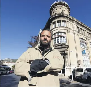  ?? (Photos Dominique Leriche) ?? François Veillon, gérant de l’entreprise familiale Le Vitaliseur de Marion du nom de sa créatrice Marion Kaplan est devenu propriétai­re de la majeure partie du bâtiment.