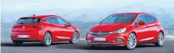  ?? Fotos: Hersteller ?? Kleiner und doch größer: Der Astra wird außen kompakter und innen geräumiger. Mit der neuen Generation, die auf der IAA enthüllt wird, will Opel an der Konkurrenz vorbeizieh­en.