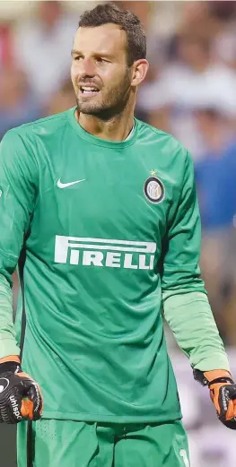  ??  ?? Samir Handanovic, 31 anni, è il portiere dell’Inter dal 2012 e della Slovenia