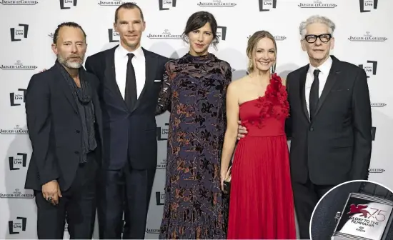  ??  ?? Da sinistra a destra: il solista dei Radiohead Thom Yorke, l’attore Benedict Cumberbatc­h con la moglie Sophie Hunter, l’attrice Joanne Froggatt e il regista David Cronenberg. A destra, il Reverso ricevuto dal regista cinese Zhang Yimou insieme al premio Jaeger-lecoultre Glory to the Filmmaker