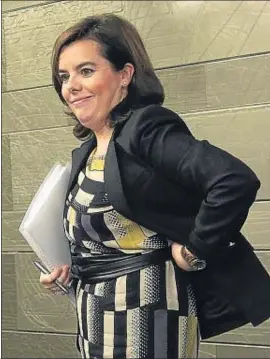  ?? EMILIA GUTIÉRREZ ?? Soraya Sáenz de Santamaría ayer en la Moncloa