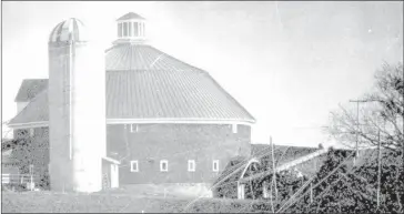  ??  ?? Barnston Round Barn