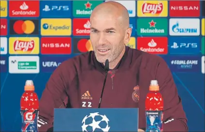  ?? FOTO: EFE ?? Zinedine Zidane recordó que el Real Madrid siempre renace y alabó a Klopp, que esta noche será su rival al frente del Liverpool