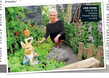  ??  ?? LIKE HOME: Kim at the Chelsea Flower Show in 2014
