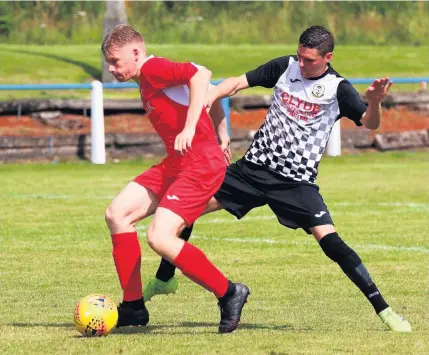  ??  ?? Forward moves Lanark’s Jordan Fraser tries to set up an attack, during their defeat at home to Wishaw (Pic by Billy Quigley)