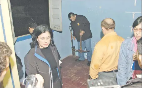  ??  ?? En 2005 se encontró la casa donde estuvo secuestrad­a María Edith Bordón en Asunción (de 16-XI-2001 a 19-I-2002).