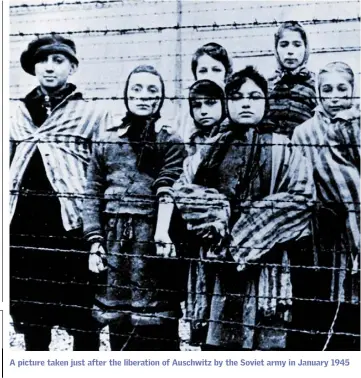  ??  ?? A picture taken just after the liberation of Auschwitz by the Soviet army in January 1945